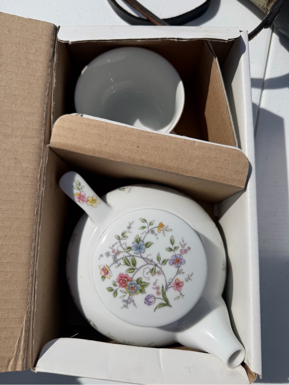 Andrea By Sadek White Porcelain Teapot and Cup with Multicolor Floral Motif